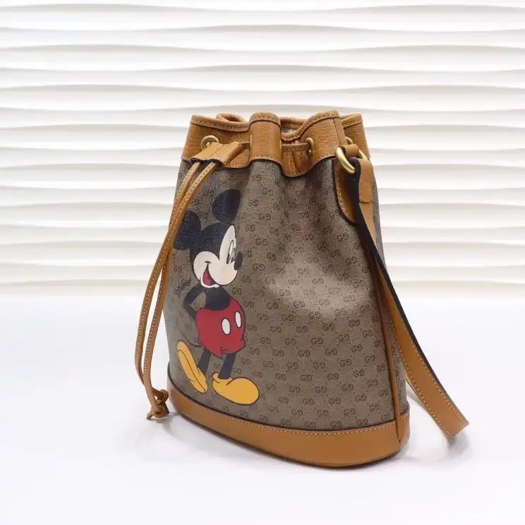 Fashionrepsfam ru Bags 20DJ570055 Gucci 0704